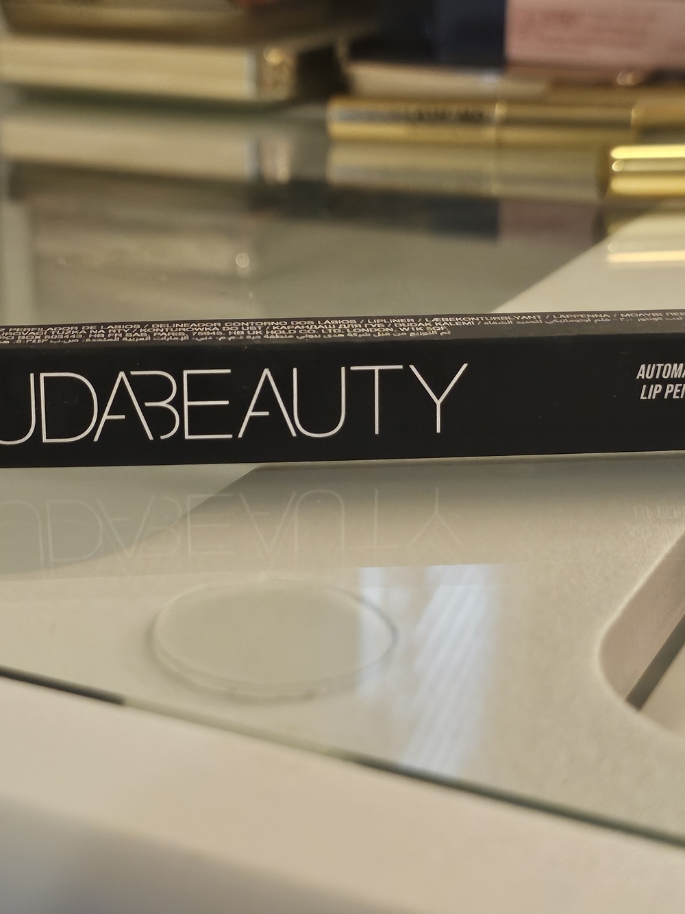 HUDA Beauty Lip Contour 2.0 Automatic Matte Lip Pencil NEW